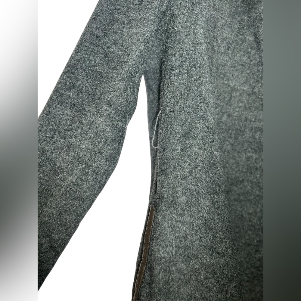 Women's Gray Coat - Picture 4 of 12